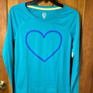 Long sleeve tee with heart design xs new with tag